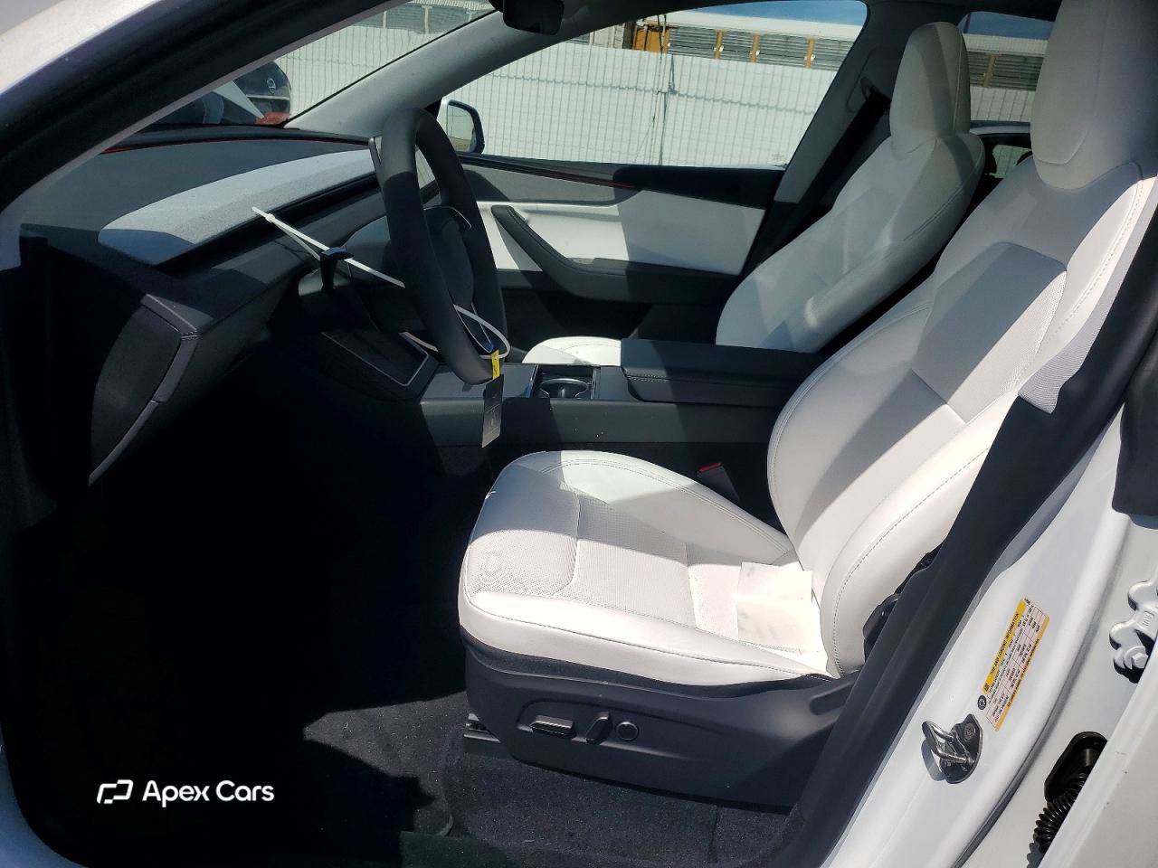 Tesla Model Y 2026