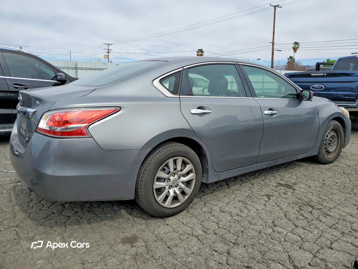 Nissan Altima 2015