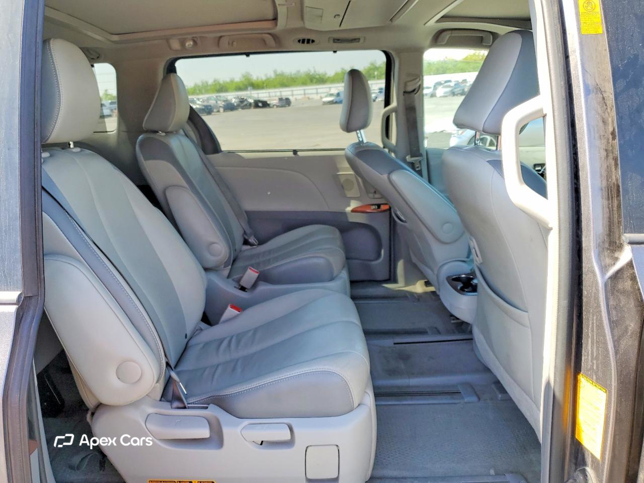 Toyota Sienna 2013
