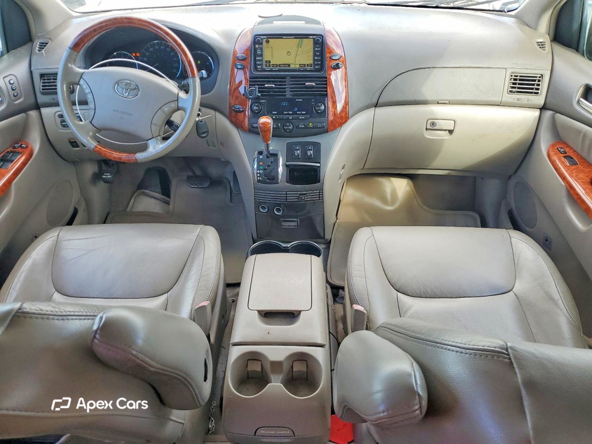 Toyota Sienna 2010