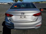 Hyundai  2021