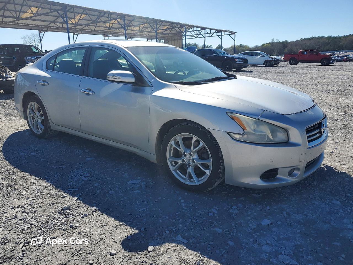 Nissan Maxima 2014