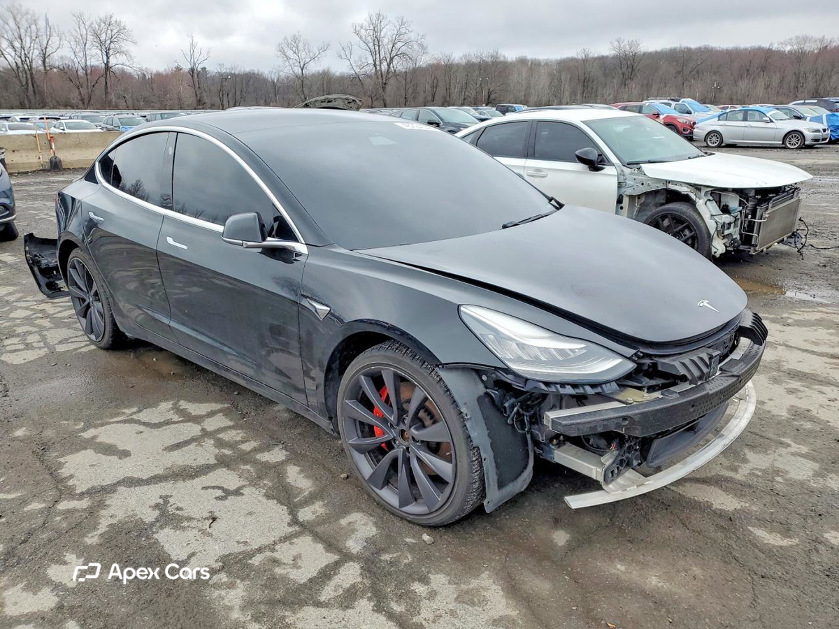 Tesla Model 3 2020