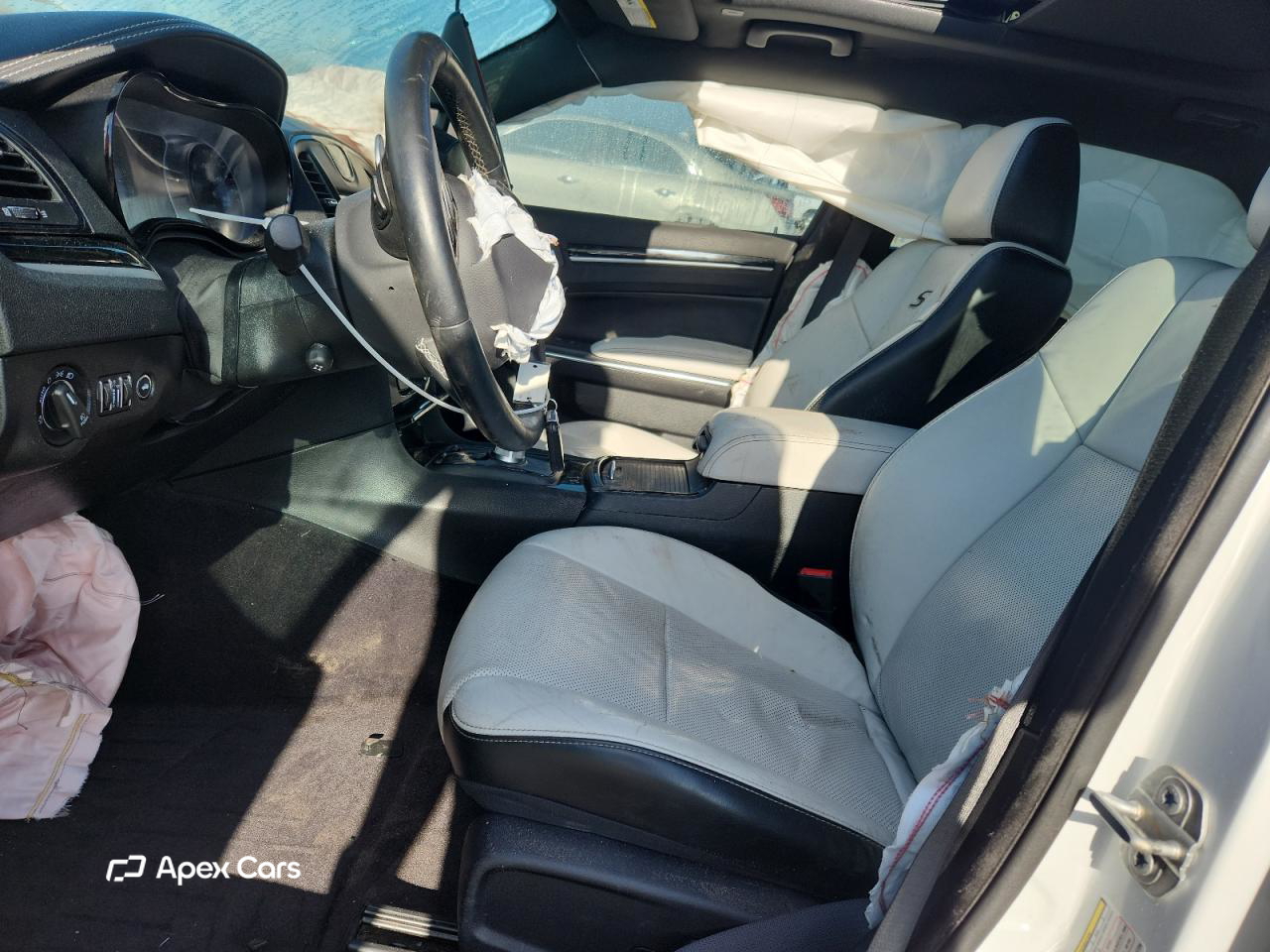 Chrysler 300 2017