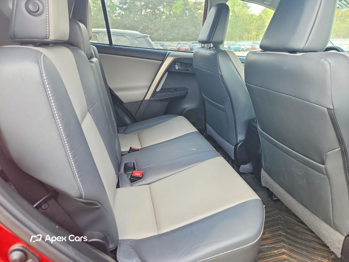 Toyota RAV 4 2015