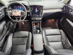 Volvo XC40 2025