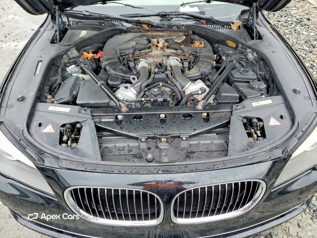 BMW Series 7 2010