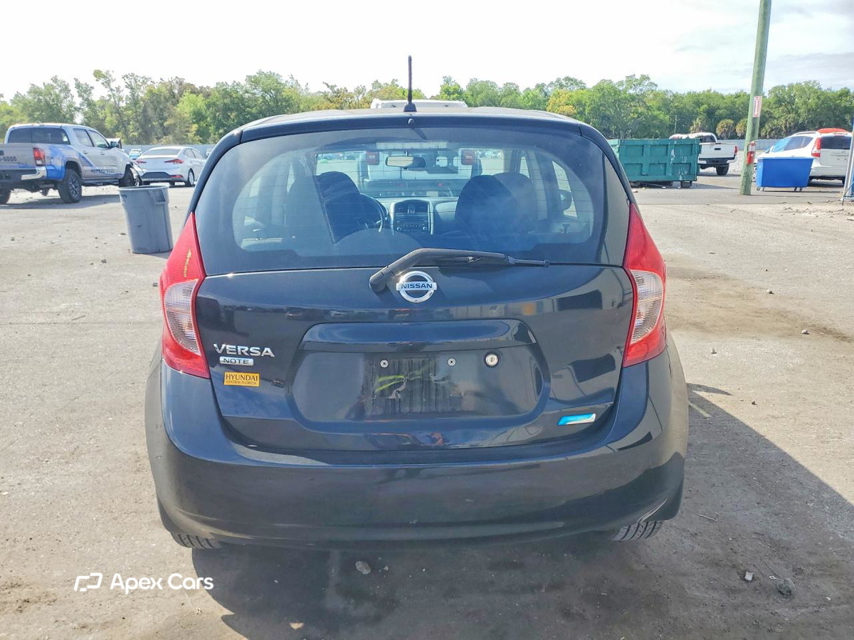 Nissan Versa 2016