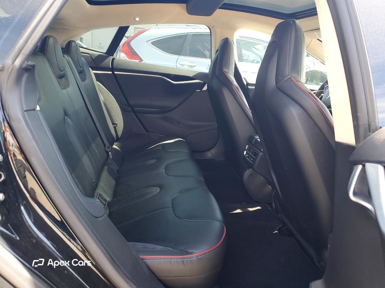 Tesla Model S 2013