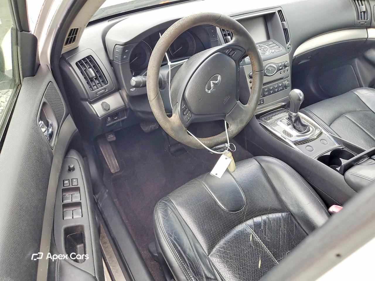 Infiniti  2012
