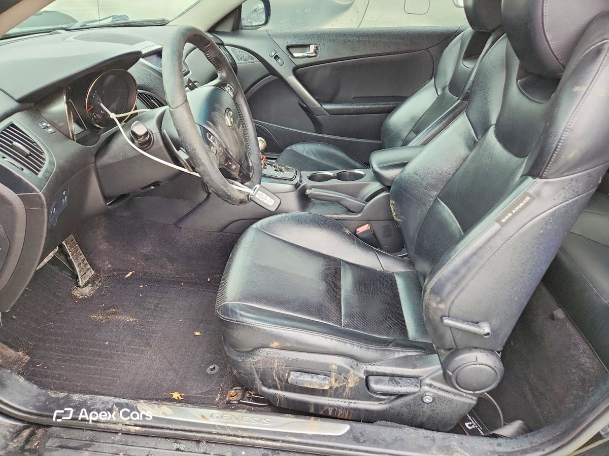 Hyundai Genesis 2012