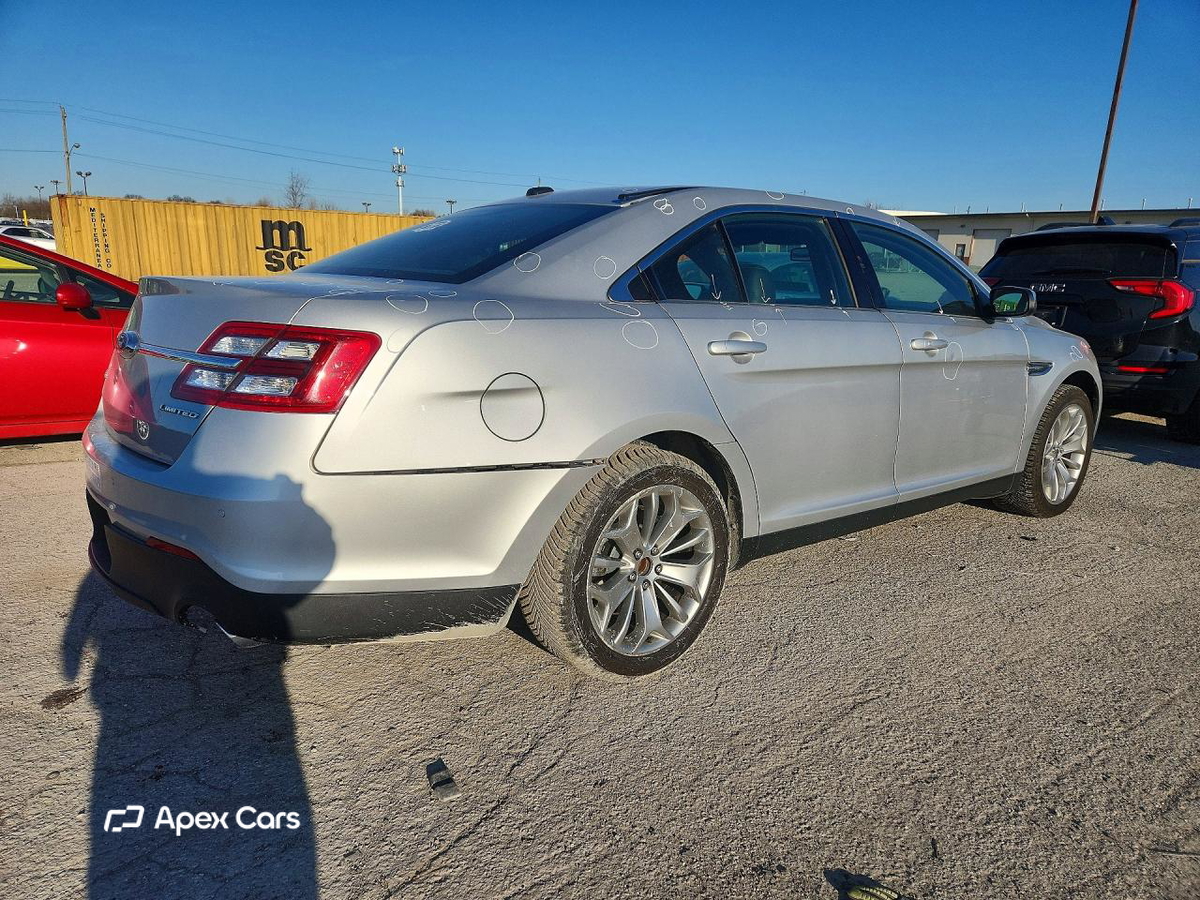 Ford Taurus 2018