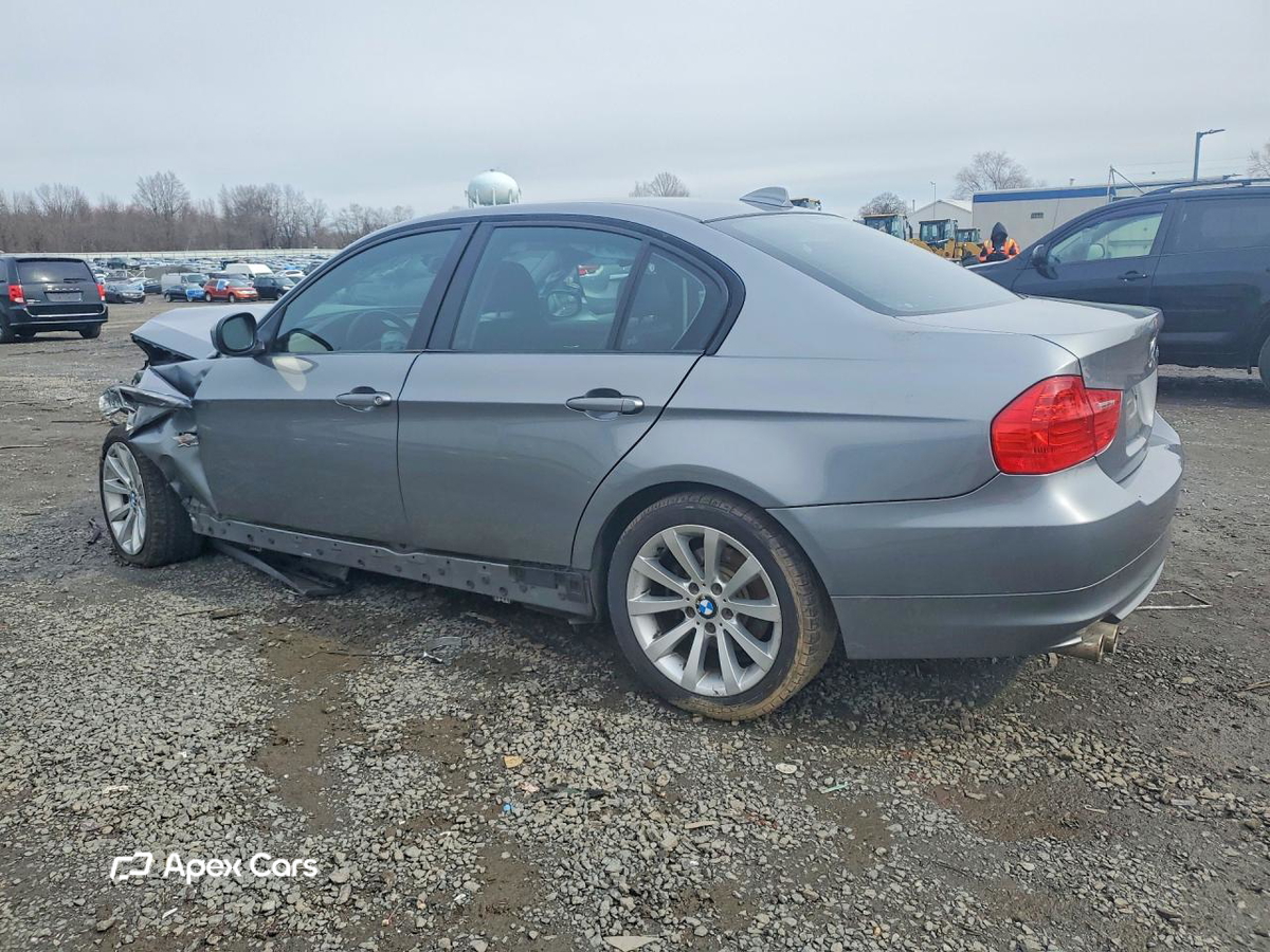 BMW Series 3 2011
