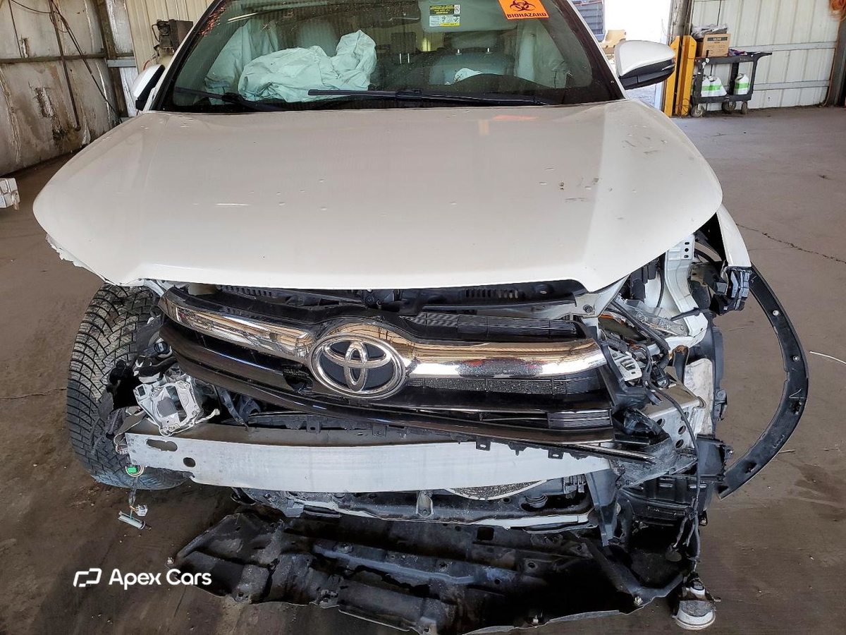 Toyota Highlander 2016