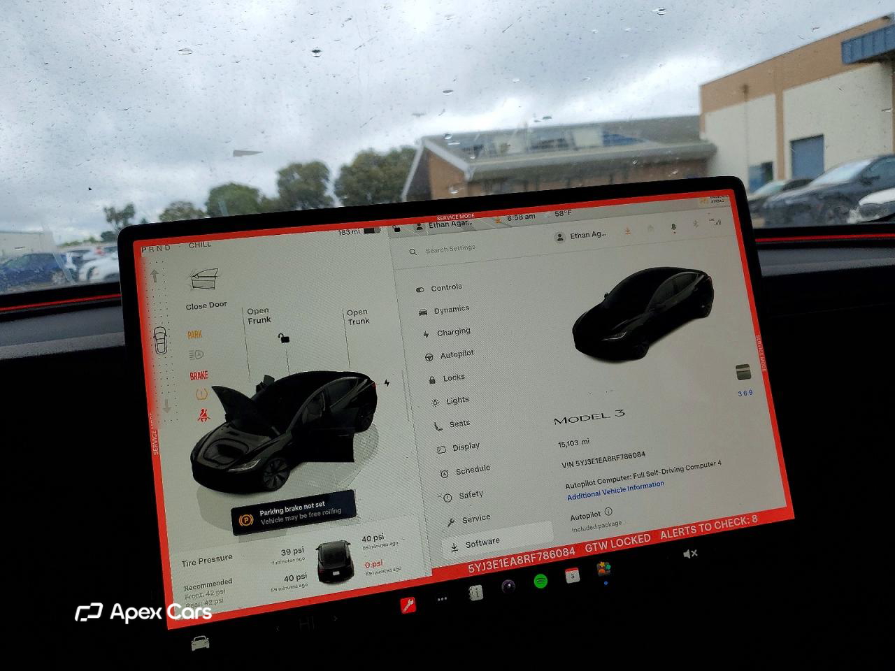 Tesla Model 3 2024