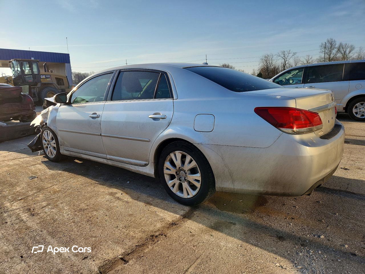 Toyota Avalon 2011