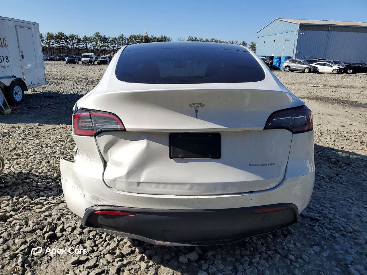 Tesla Model Y 2023