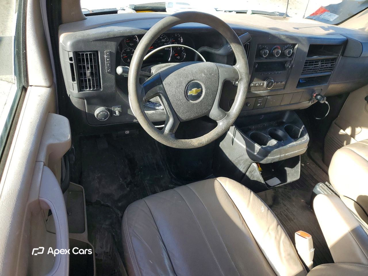 Chevrolet Express 2011