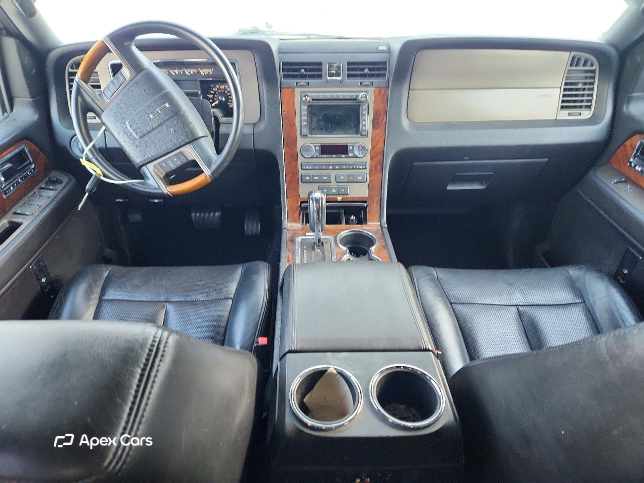 Lincoln Navigator 2011