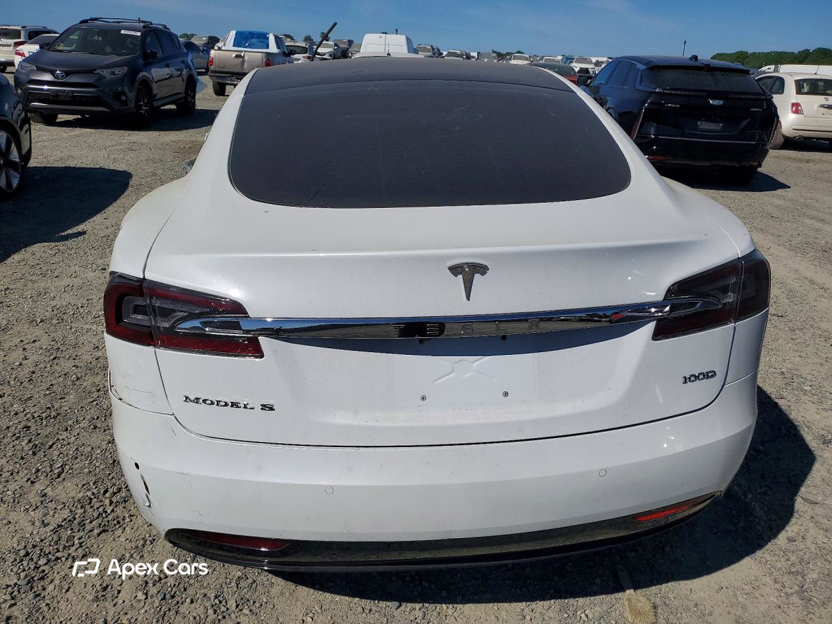Tesla Model S 2018