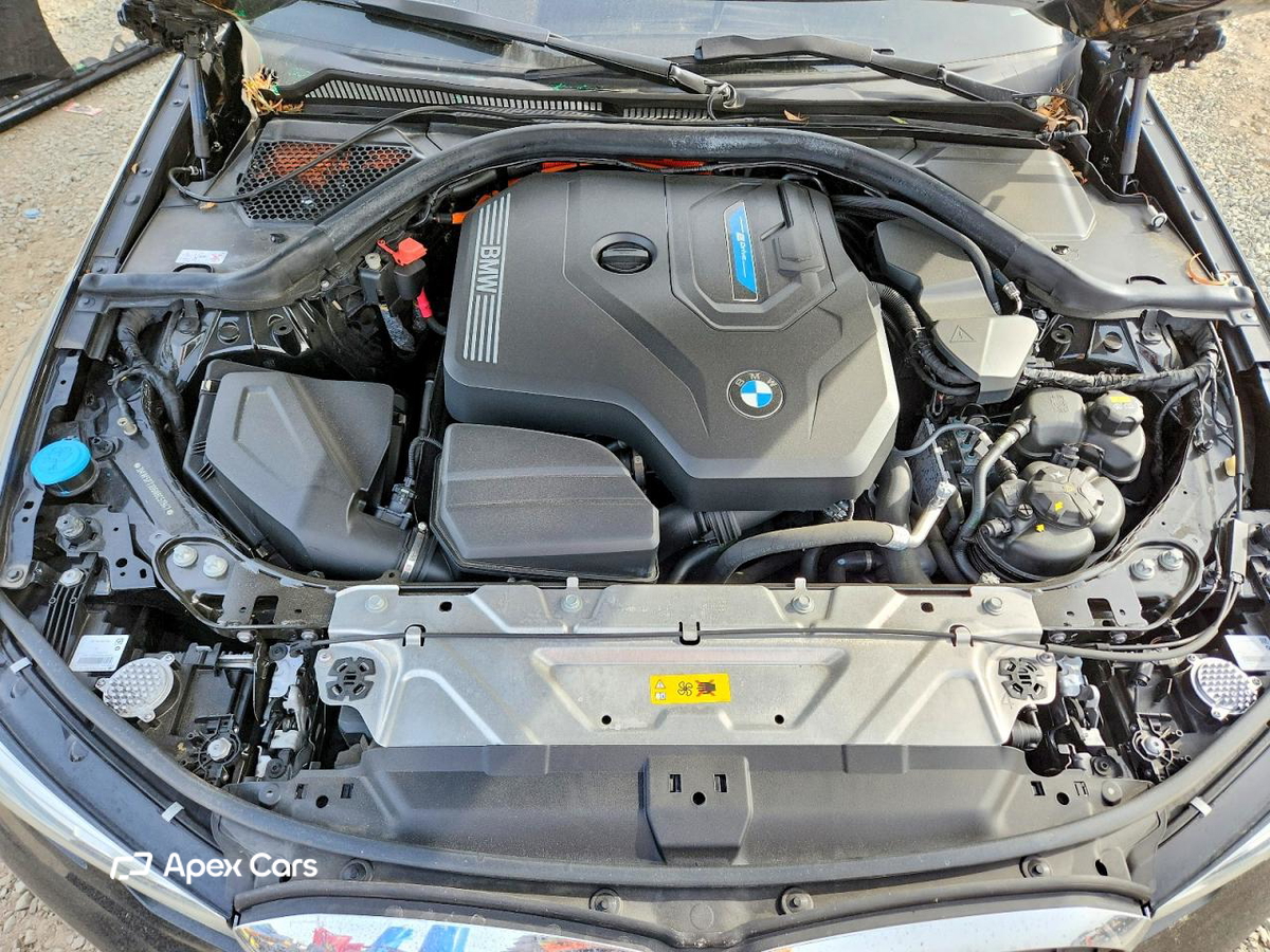 BMW Series 3 2022