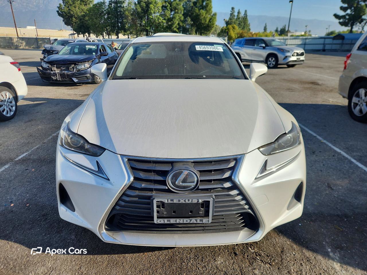 Lexus IS 2019