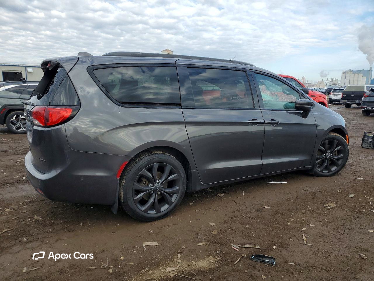 Chrysler Pacifica 2018