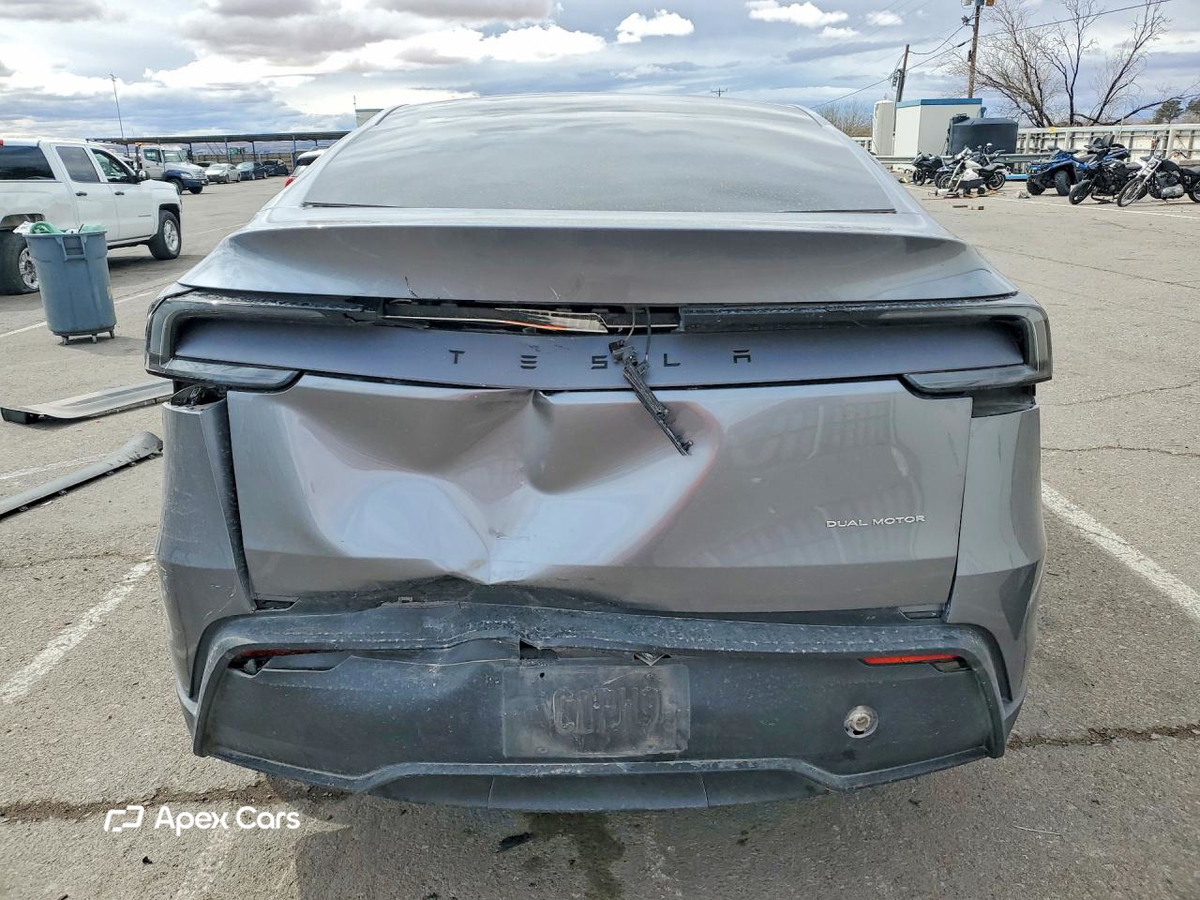 Tesla Model Y 2026