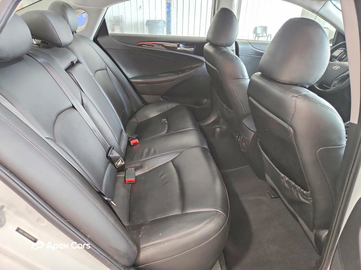 Hyundai Sonata 2012