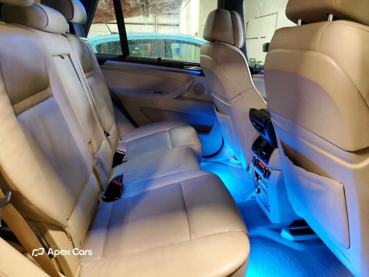 BMW X5 2011
