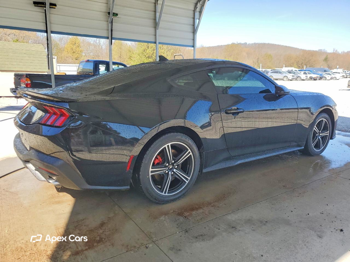 Ford Mustang 2024