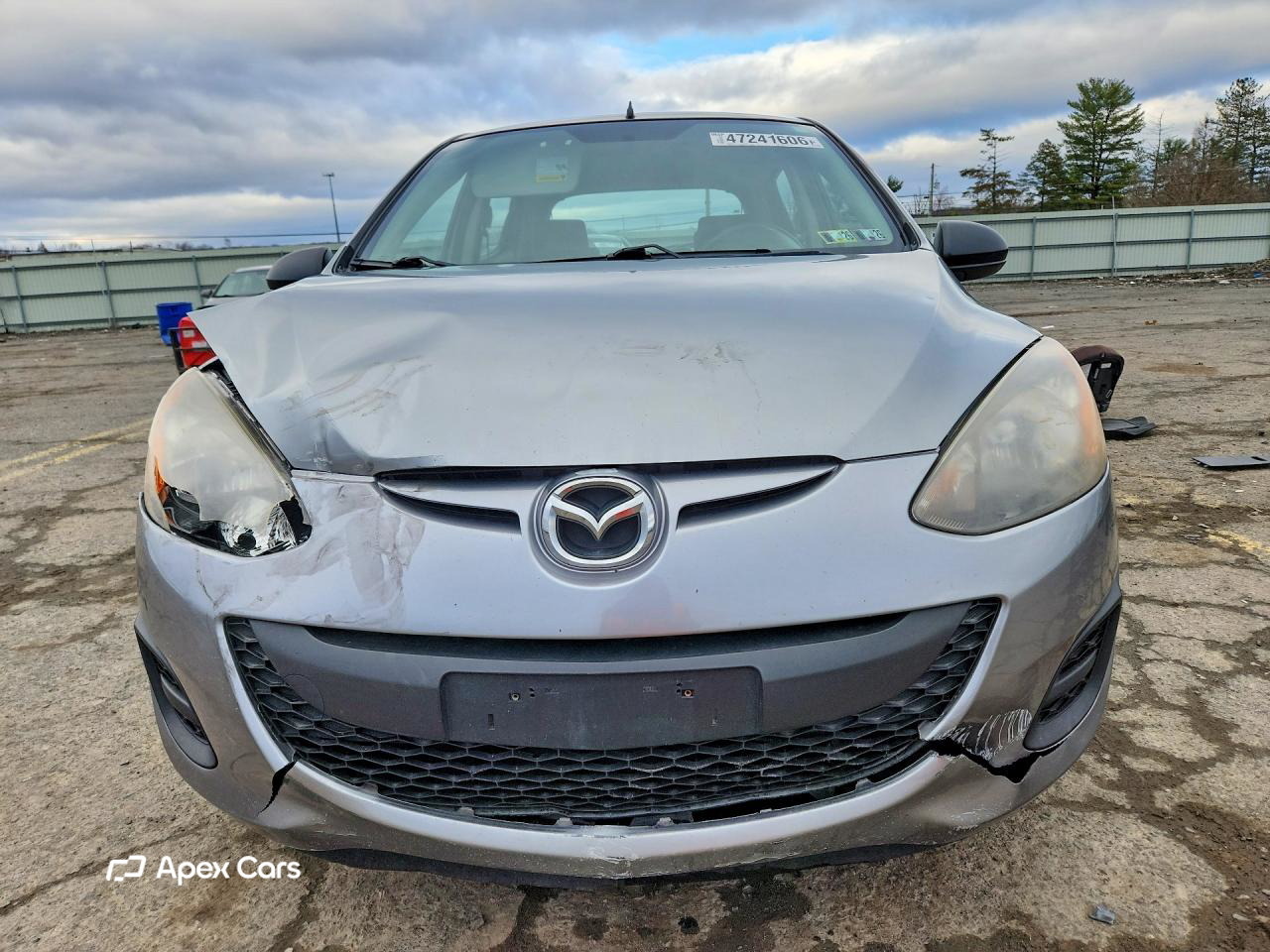 Mazda 2 2013