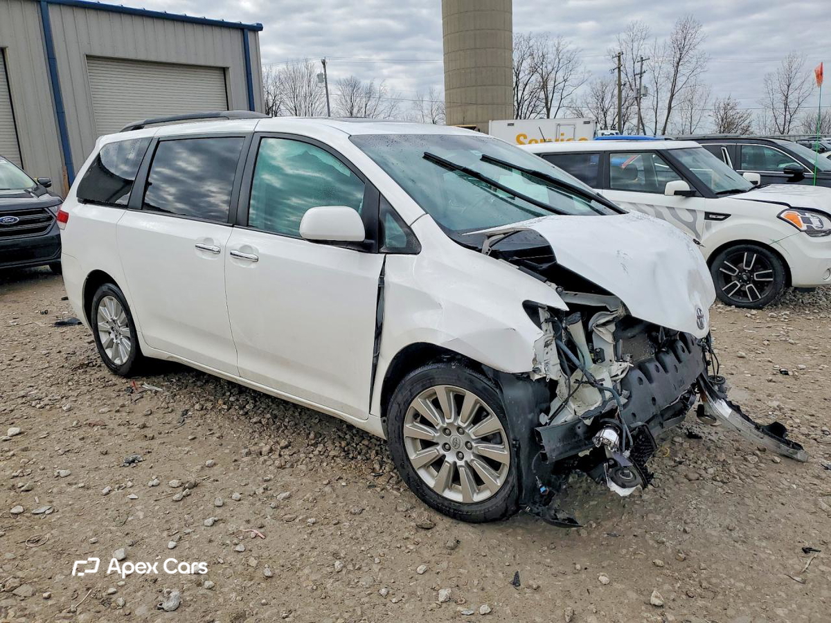 Toyota Sienna 2011