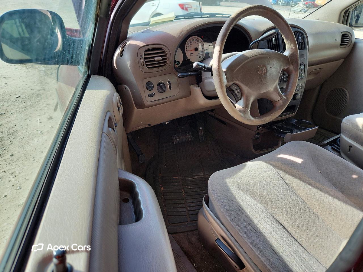 Dodge Caravan 2003
