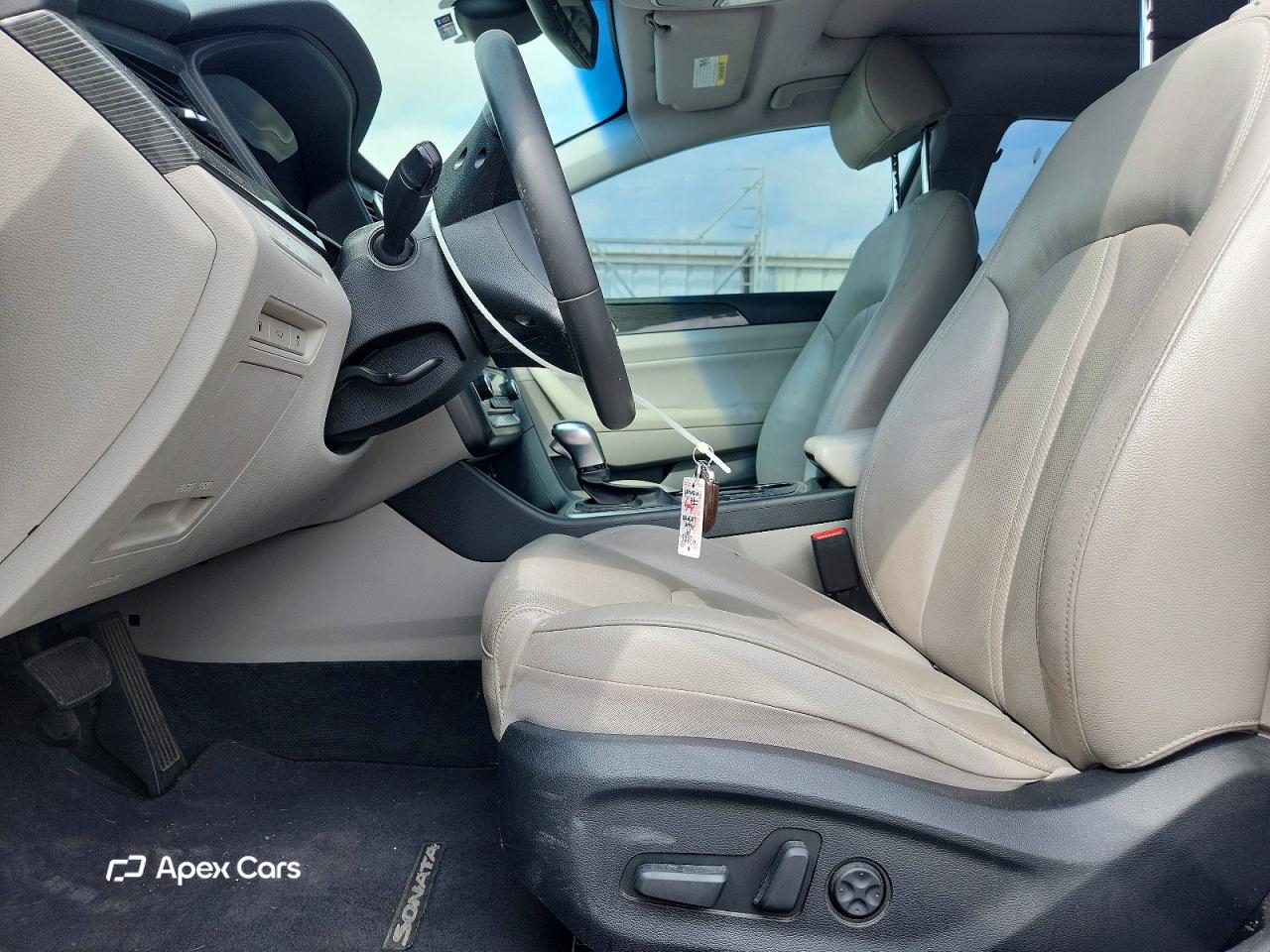 Hyundai  2019