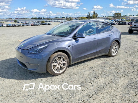 Tesla Model Y 2023 - Image 1 of 13