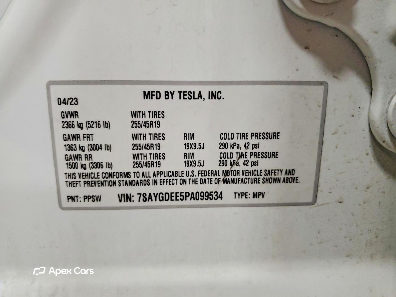 Tesla Model Y 2023