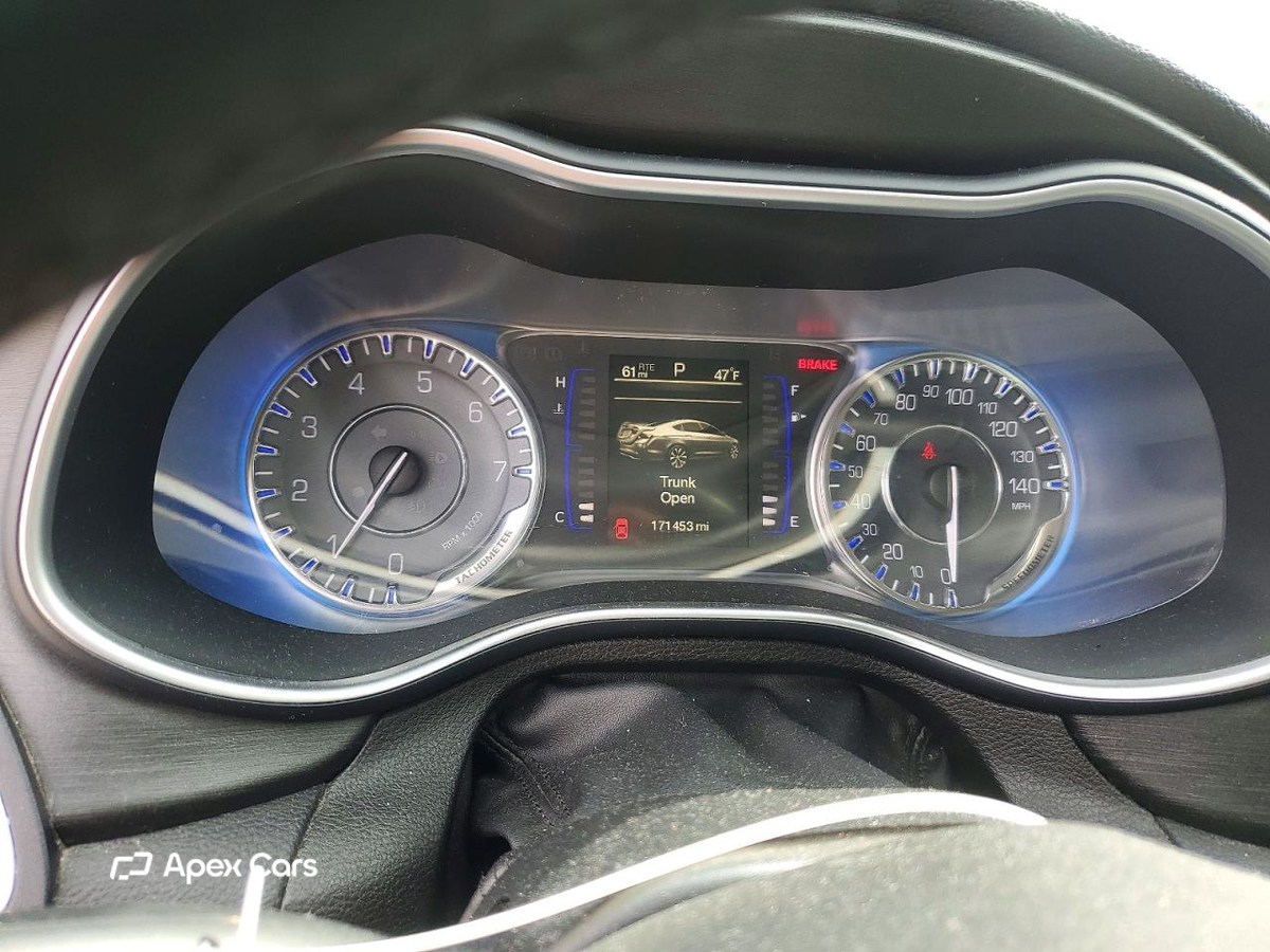 Chrysler 200 2015