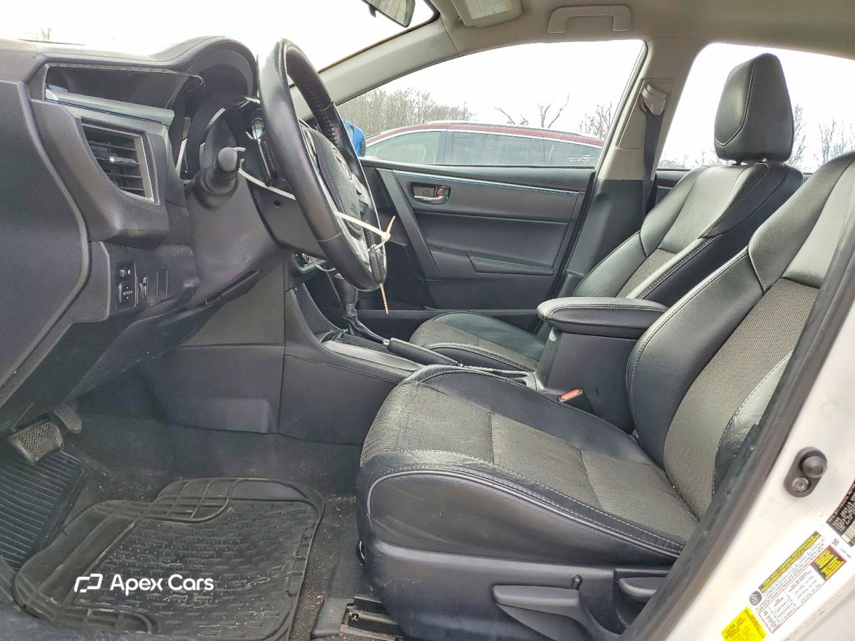 Toyota Corolla 2015