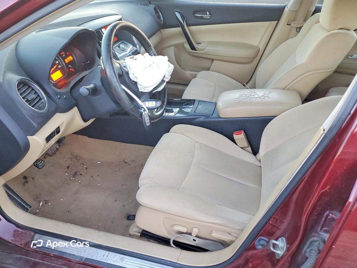 Nissan Maxima 2011