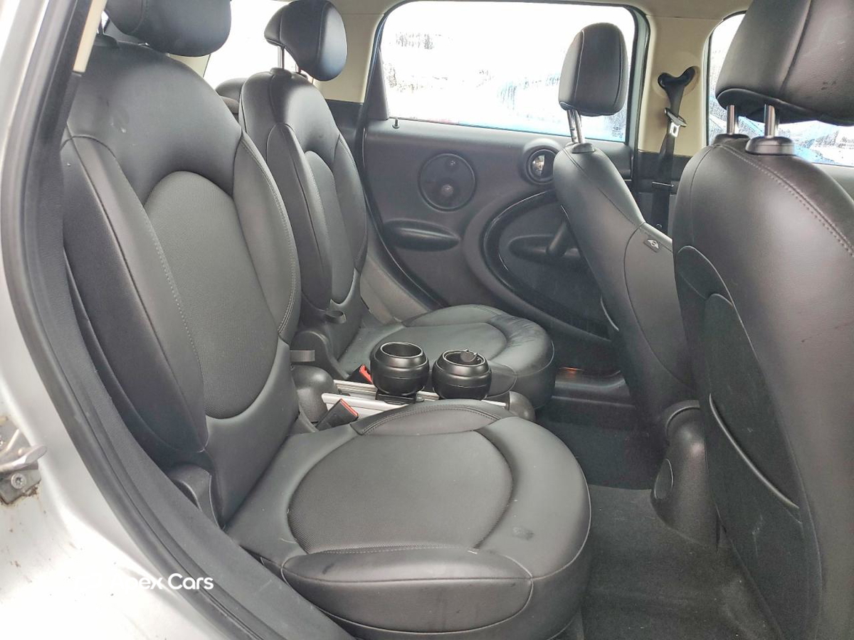 MINI Cooper 2011