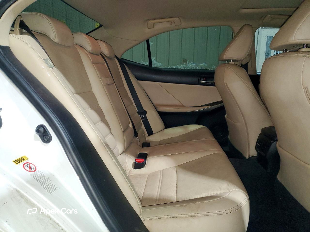 Lexus IS 2014