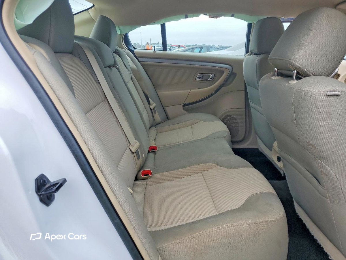Ford Taurus 2014