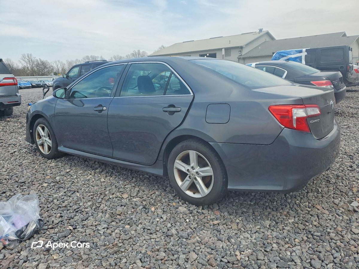 Toyota Camry 2012
