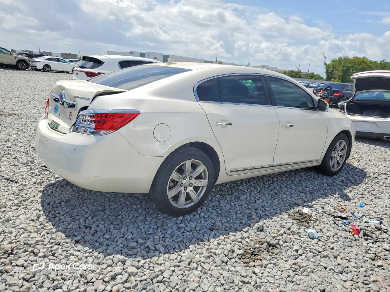 Buick LaCrosse 2011