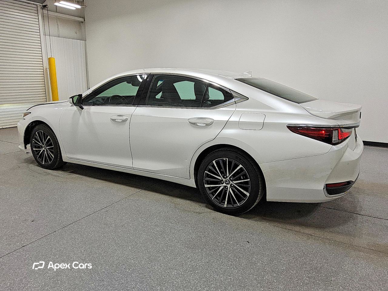 Lexus ES 2024