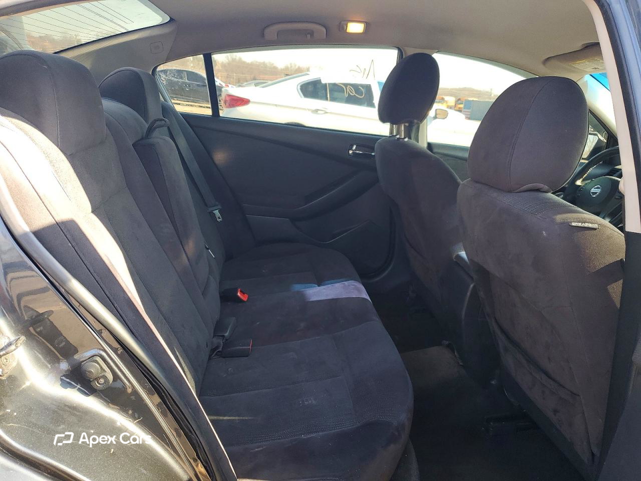 Nissan Altima 2010