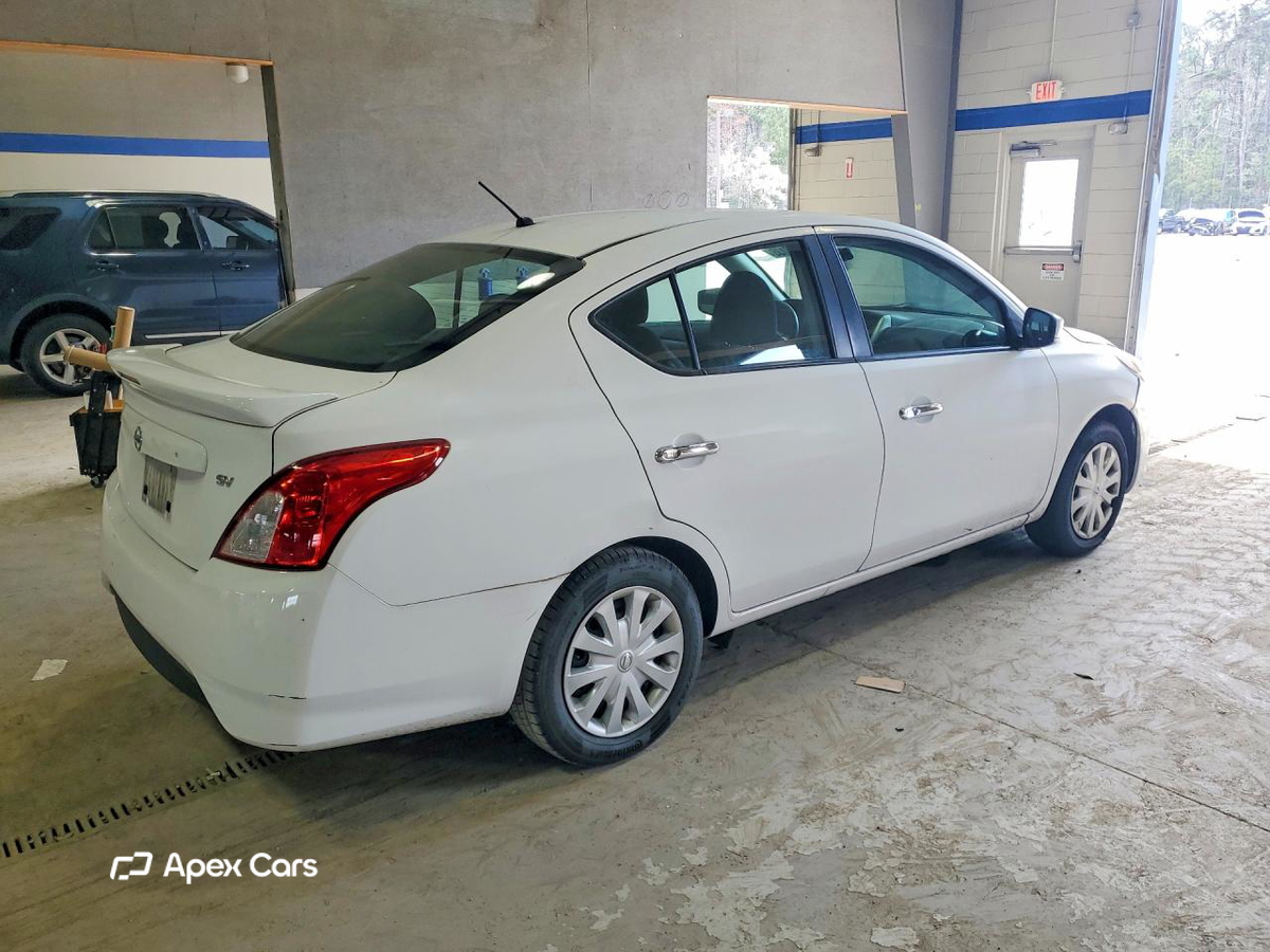 Nissan Versa 2019