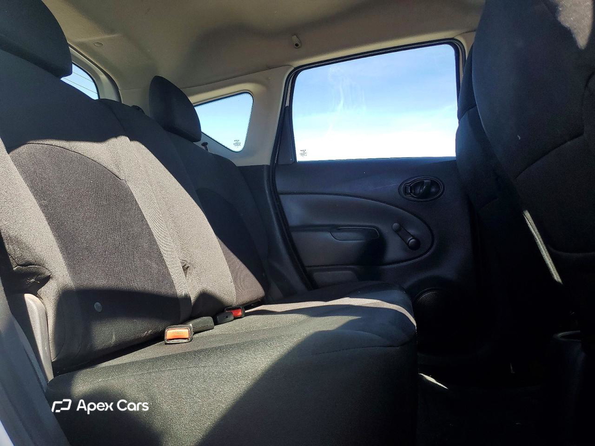 Nissan Versa 2017