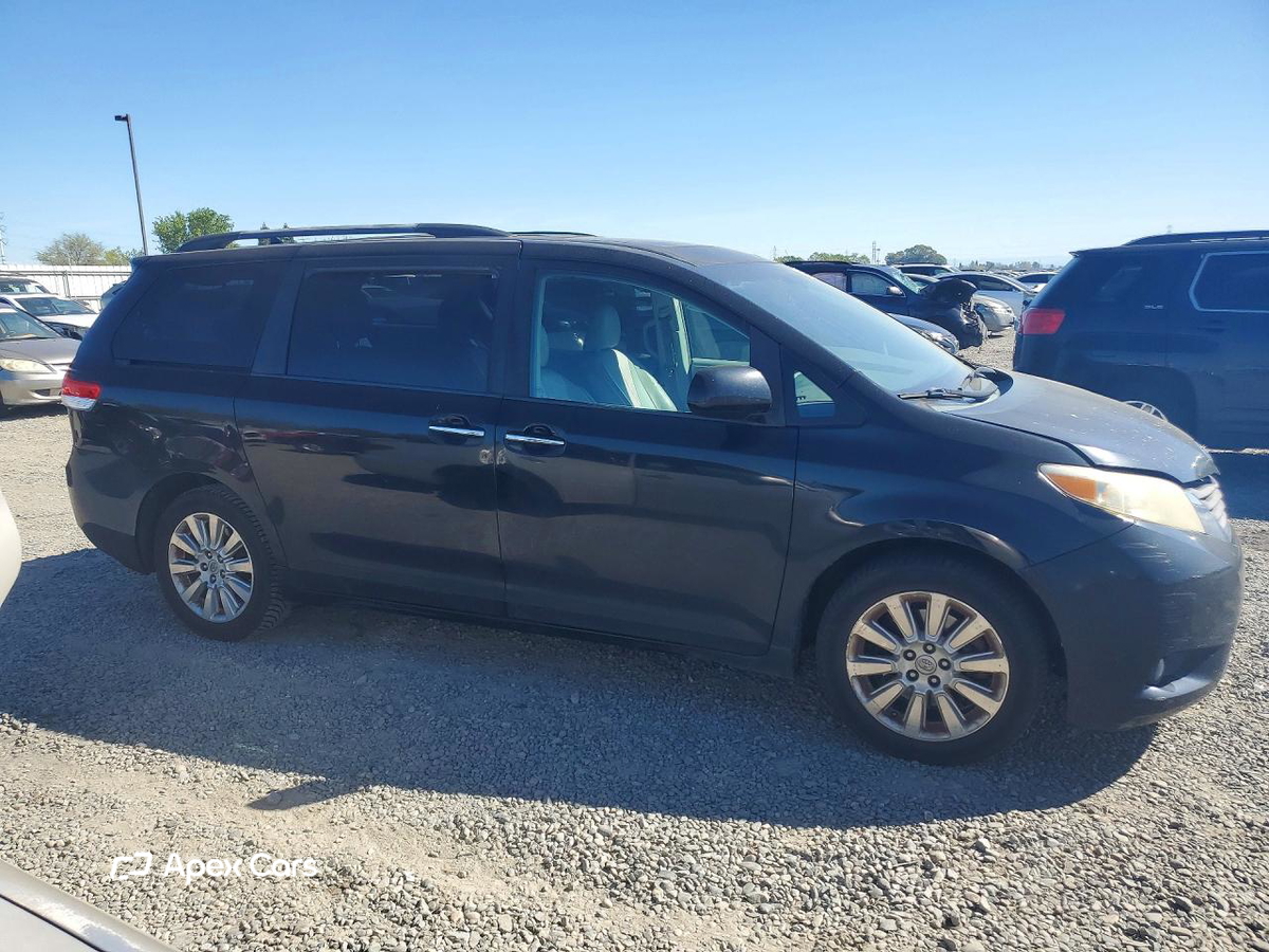 Toyota Sienna 2011
